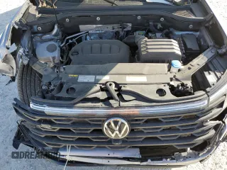 2024 Volkswagen Atlas SEL Premium R-Line with VIN 1V2FR2CA9RC520336, listed as a Copart auction lot 52252065 with 16,900 mi miles and Salvage title. Bid and sale history available at DreamBid. Image 13.