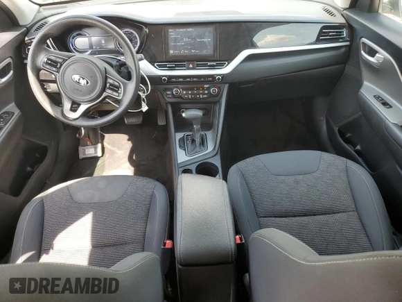 2020 Kia Niro LX with VIN KNDCB3LC5L5398022, listed as a Copart auction lot 57132154 with 198,581 mi miles and Clean Title. Bid and sale history available at carsss.com. Image 8.