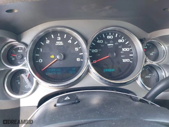2010 Chevrolet Silverado 1500 LT with VIN 3GCRKSE33AG251396, listed as a IAAI auction lot 41773362 with 176,979 mi miles. Bid and sale history available at carsss.com. Image 7.