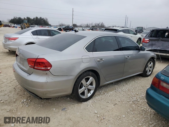 2013 Volkswagen Passat SE with VIN 1VWBH7A37DC001182, listed as a Copart auction lot 45026685 with 116,967 mi miles and Salvage Title. Bid and sale history available at carsss.com. Image 3.
