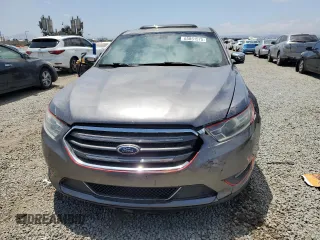 2013 Ford Taurus Limited z VIN 1FAHP2F85DG234922, wystawiony jako Copart lot #65851575 z przebiegiem 164 958 mil mil oraz Czysty tytuł • Clean title. Historia ofert i sprzedaży dostępna na DreamBid. Obrazek 5.
