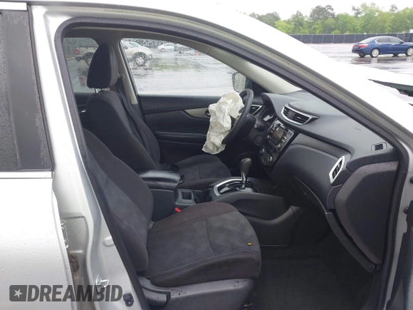 2015 Nissan Rogue SV with VIN KNMAT2MTXFP557333, listed as a IAAI auction lot 41967505 with 238,319 mi miles. Bid and sale history available at carsss.com. Image 5.