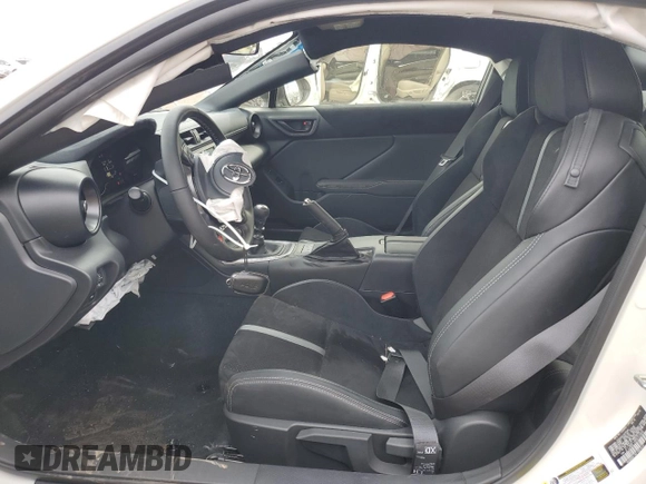 2024 Toyota GR86 Premium with VIN JF1ZNBE14R9753406, listed as a Copart auction lot 49469885 with 4,411 mi miles and Salvage Title. Bid and sale history available at carsss.com. Image 7.