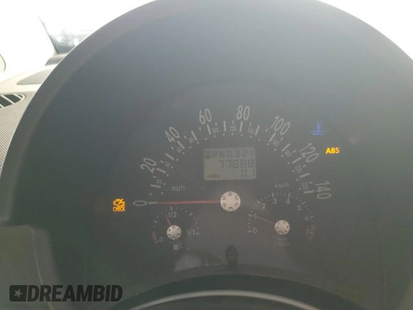 2003 Volkswagen Beetle GLS z VIN 3VWCK21CX3M434601, wystawiony jako Copart lot #44244875 z przebiegiem 77 888 mil mil oraz Szkoda całkowita • Salvage title. Historia ofert i sprzedaży dostępna na DreamBid. Obrazek 9.