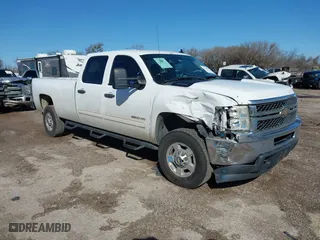 2011 Chevrolet Silverado 2500HD LT with VIN 1GC1CXCG8BF259669, listed as a IAAI auction lot 41710636 with 214,170 mi miles. Bid and sale history available at carsss.com. Image 1.