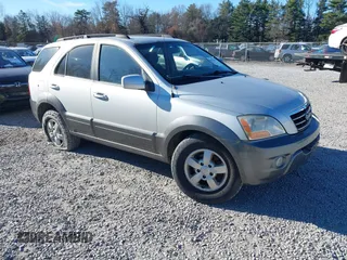 2008 Kia Sorento EX z VIN KNDJC736385856802, wystawiony jako IAAI lot #40871666 z przebiegiem 260 287 mil mil oraz . Historia ofert i sprzedaży dostępna na DreamBid. Obrazek 1.