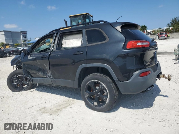 2016 Jeep Cherokee Latitude z VIN 1C4PJMCS4GW182129, wystawiony jako Copart lot #54051535 z przebiegiem 130 252 mil mil oraz Szkoda całkowita • Salvage title. Historia ofert i sprzedaży dostępna na DreamBid. Obrazek 2.