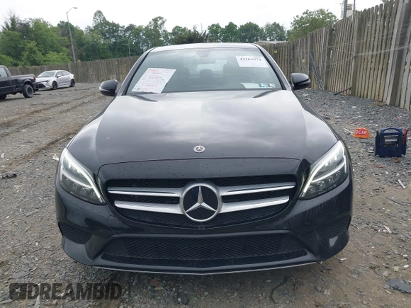 2019 Mercedes-Benz C 300 z VIN WDDWF8EB4KR512866, wystawiony jako IAAI lot #42163271 z przebiegiem 45 025 mil mil oraz . Historia ofert i sprzedaży dostępna na DreamBid. Obrazek 12.