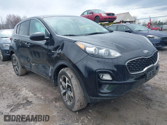 2020 Kia Sportage LX with VIN KNDPMCAC1L7662825, listed as a IAAI auction lot 42031280 with 123,595 mi miles and . Bid and sale history available at carsss.com. Image 1.