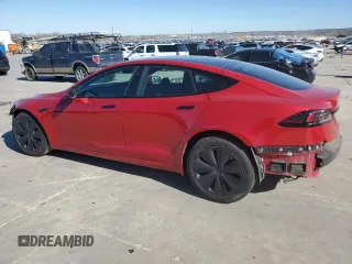 2022 Tesla Model S with VIN 5YJSA1E57NF478036, listed as a Copart auction lot 42147205 with 44,576 mi miles and Salvage title. Bid and sale history available at DreamBid. Image 2.
