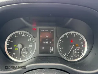 2018 Mercedes-Benz Metris Passenger с VIN WD4PG2EE7J3414649, выставлен на аукционе Copart как лот 53747135 с пробегом 184 215 миль миль и Списание • Salvage title. История ставок и продаж доступна на DreamBid. Изображение 8.