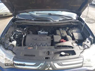 2014 Mitsubishi Outlander SE z VIN JA4AZ3A36EZ006533, wystawiony jako IAAI lot #42178162 z przebiegiem 160 851 mil mil oraz . Historia ofert i sprzedaży dostępna na DreamBid. Obrazek 10.