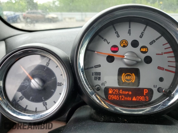 2009 MINI Convertible with VIN WMWMR33579TU96147, listed as a Copart auction lot 60124945 with 94,612 mi miles and Non repairable. Bid and sale history available at DreamBid. Image 9.