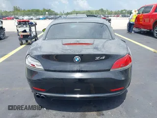 2013 BMW Z4 sDrive28i with VIN WBALL5C54DJ103959, listed as a IAAI auction lot 42371850 with 100,953 mi miles and . Bid and sale history available at DreamBid. Image 17.
