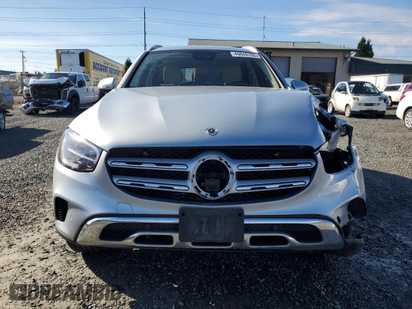 2022 Mercedes-Benz GLC 300 with VIN W1N0G8EB5NG110912, listed as a Copart auction lot 49848705 with 8,508 mi miles and Salvage Title. Bid and sale history available at DreamBid. Image 5.