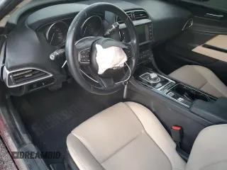 2017 Jaguar XE 25t with VIN SAJAR4BG8HA952599, listed as a Copart auction lot 86128584 with 33,022 mi miles and Salvage Title. Bid and sale history available at DreamBid. Image 8.