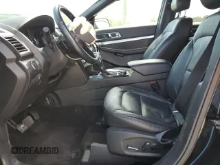 2017 Ford Explorer XLT z VIN 1FM5K8D84HGD52317, wystawiony jako Copart lot #58200565 z przebiegiem 111 962 mil mil oraz Szkoda całkowita • Salvage title. Historia ofert i sprzedaży dostępna na DreamBid. Obrazek 7.