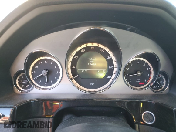 2011 Mercedes-Benz E 550 Luxury with VIN WDDHF7CB7BA310270, listed as a Copart auction lot 46918785 with 90,648 mi miles and Salvage Title. Bid and sale history available at DreamBid. Image 9.