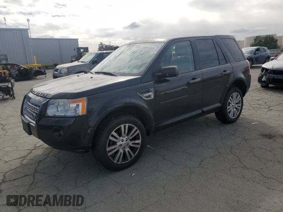 2010 Land Rover LR2 HSE z VIN SALFR2BN7AH185745, wystawiony jako Copart lot #47870395 z przebiegiem 175 661 mil mil oraz Szkoda całkowita • Salvage title. Historia ofert i sprzedaży dostępna na DreamBid. Obrazek 1.