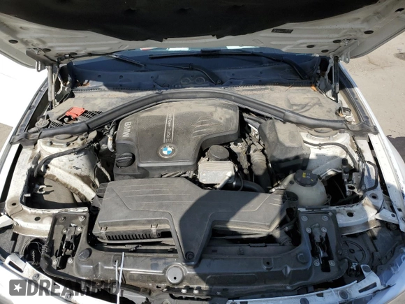 2015 BMW 3 Series 320i z VIN WBA3B1C59FK141566, wystawiony jako Copart lot #49119465 z przebiegiem 75 310 mil mil oraz Szkoda całkowita • Salvage title. Historia ofert i sprzedaży dostępna na DreamBid. Obrazek 12.