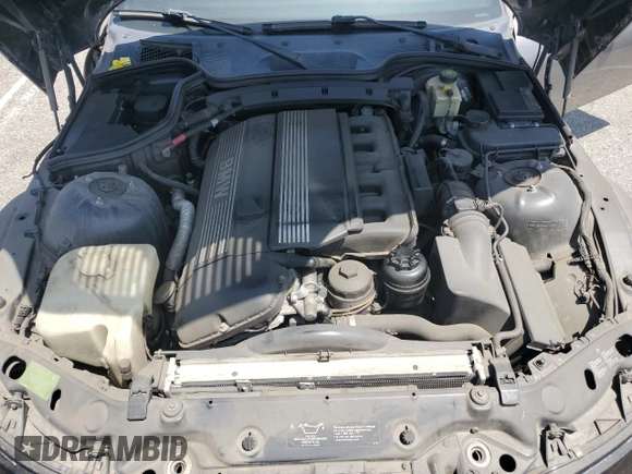 2002 BMW Z3 2.5 z VIN 4USCN334X2LM06491, wystawiony jako Copart lot #61502915 z przebiegiem 110 956 mil mil oraz Szkoda całkowita • Salvage title. Historia ofert i sprzedaży dostępna na DreamBid. Obrazek 11.