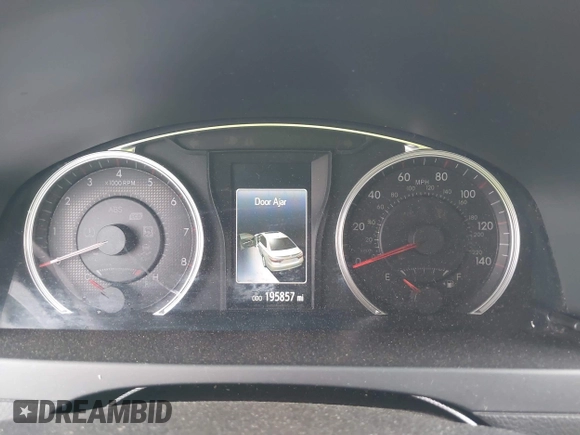 2015 Toyota Camry XLE with VIN 4T1BF1FK0FU036273, listed as a IAAI auction lot 42196339 with 195,857 mi miles and . Bid and sale history available at DreamBid. Image 7.
