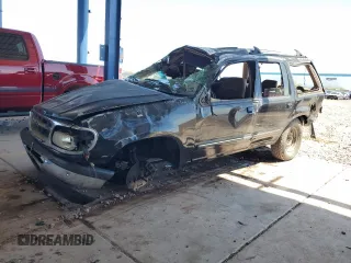 1996 Ford Explorer XLT z VIN 1FMDU32P7TZA99462, wystawiony jako Copart lot #67788154 z przebiegiem 195 839 mil mil oraz Szkoda całkowita • Salvage title. Historia ofert i sprzedaży dostępna na DreamBid. Obrazek 1.