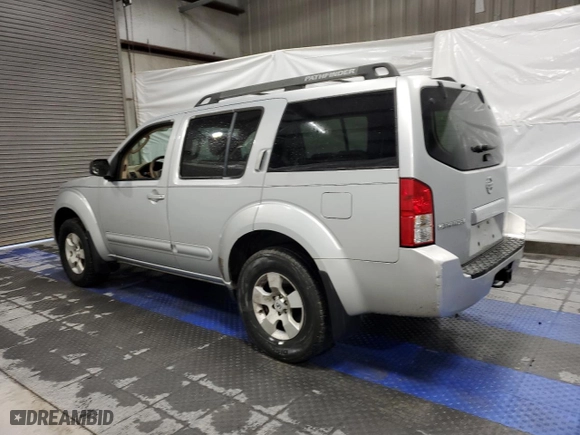 2006 Nissan Pathfinder SE with VIN 5N1AR18W86C605475, listed as a Copart auction lot 87620885 with 187,903 mi miles and Clean Title. Bid and sale history available at carsss.com. Image 2.