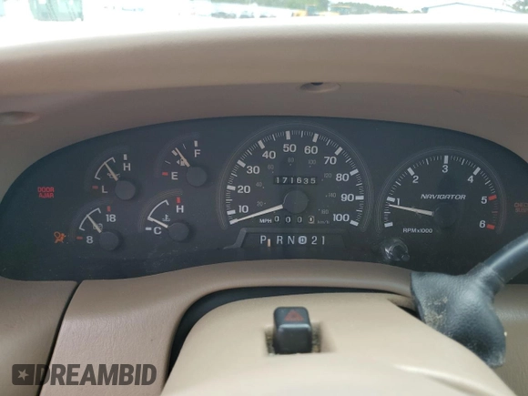 1998 Lincoln Navigator with VIN 5LMEU27L6WLJ08760, listed as a Copart auction lot 58352295 with 171,635 mi miles and Salvage title. Bid and sale history available at DreamBid. Image 9.