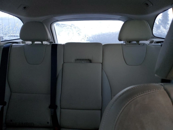 2011 Volvo XC60 3.2L with VIN YV4952DL9B2162335, listed as a Copart auction lot 48725495 with 127,859 mi miles and Salvage Title. Bid and sale history available at carsss.com. Image 10.