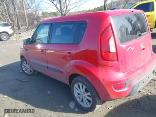 2013 Kia Soul + with VIN KNDJT2A67D7557656, listed as a IAAI auction lot 41304207 with 150,302 mi miles. Bid and sale history available at carsss.com. Image 3.