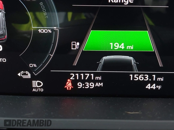 2021 Audi e-tron Premium with VIN WA1AAAGE8MB010823, listed as a IAAI auction lot 41254590 with 21,171 mi miles. Bid and sale history available at carsss.com. Image 15.