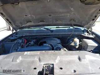 2009 Chevrolet Silverado 1500 LS with VIN 3GCEC13C69G222754, listed as a IAAI auction lot 41629544 with 195,186 mi miles. Bid and sale history available at carsss.com. Image 10.