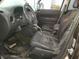 2017 Jeep Patriot High Altitude with VIN 1C4NJRFB2HD155282, listed as a Copart auction lot 61073235 with 47,610 mi miles and Salvage title. Bid and sale history available at DreamBid. Image 7.