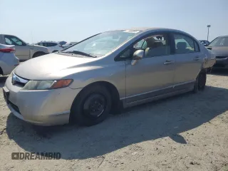 2006 Honda Civic LX z VIN 1HGFA16596L123045, wystawiony jako Copart lot #59658285 z przebiegiem 221 534 mil mil oraz Czysty tytuł • Clean title. Historia ofert i sprzedaży dostępna na DreamBid. Obrazek 1.