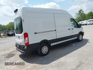 2019 Ford Transit z VIN 1FTBW2XG5KKB23337, wystawiony jako IAAI lot #42846883 z przebiegiem 65 369 mil mil oraz . Historia ofert i sprzedaży dostępna na DreamBid. Obrazek 4.