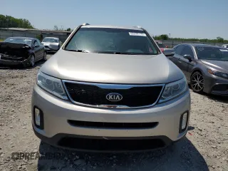 2014 Kia Sorento LX with VIN 5XYKTCA61EG438449, listed as a Copart auction lot 53690115 with 167,497 mi miles and Clean Title. Bid and sale history available at carsss.com. Image 5.