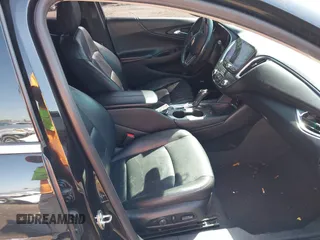 2018 Chevrolet Malibu LT with VIN 1G1ZD5ST3JF102089, listed as a IAAI auction lot 41980111 with 169,459 mi miles. Bid and sale history available at carsss.com. Image 5.