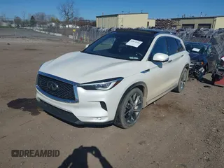 2019 Infiniti QX50 Essential z VIN 3PCAJ5M35KF120657, wystawiony jako IAAI lot #42072946 z przebiegiem 78 042 mil mil oraz . Historia ofert i sprzedaży dostępna na DreamBid. Obrazek 17.