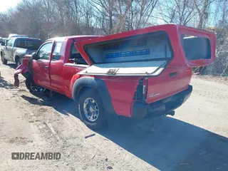 2008 Toyota Tacoma with VIN 5TEUU42N38Z556627, listed as a IAAI auction lot 41649284 with Not Provided miles and . Bid and sale history available at carsss.com. Image 3.