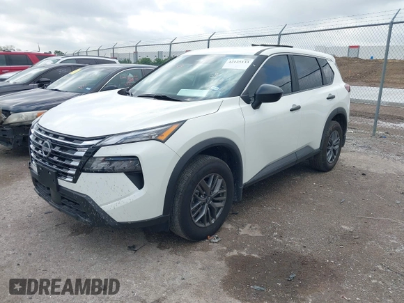 2024 Nissan Rogue S with VIN 5N1BT3AA2RC759541, listed as a IAAI auction lot 42125133 with 895 mi miles and . Bid and sale history available at DreamBid. Image 18.
