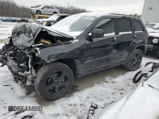 2020 Jeep Grand Cherokee Laredo with VIN 1C4RJFAG8LC115709, listed as a Copart auction lot 85716224 with 43,558 mi miles and Salvage title. Bid and sale history available at DreamBid. Image 1.