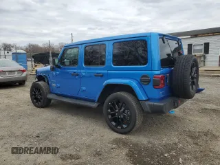 2022 Jeep Wrangler Unlimited Sahara with VIN 1C4JJXP64NW218810, listed as a Copart auction lot 49864565 with 19,462 mi miles and Non repairable. Bid and sale history available at DreamBid. Image 2.