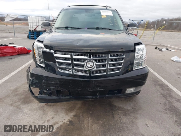 2008 Cadillac Escalade EXT z VIN 3GYFK62898G267066, wystawiony jako IAAI lot #41838226 z przebiegiem 115 559 mil mil oraz . Historia ofert i sprzedaży dostępna na DreamBid. Obrazek 6.