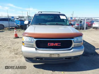 2005 GMC Yukon XL SLT with VIN 1GKFK16Z75J185959, listed as a IAAI auction lot 41679673 with 275,667 mi miles. Bid and sale history available at carsss.com. Image 6.