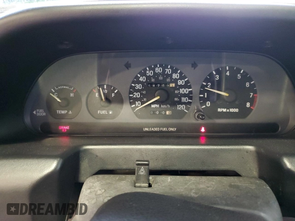 1996 Ford Escort z VIN 1FASP11J0TW123967, wystawiony jako Copart lot #52859835 z przebiegiem 164 693 mil mil oraz Szkoda całkowita • Salvage title. Historia ofert i sprzedaży dostępna na DreamBid. Obrazek 9.