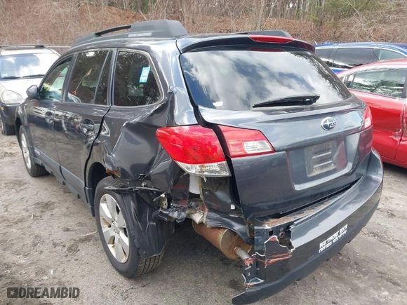 2012 Subaru Outback 2.5i Prem with VIN 4S4BRBCC2C1209976, listed as a IAAI auction lot 41750317 with 156,551 mi miles. Bid and sale history available at carsss.com. Image 3.
