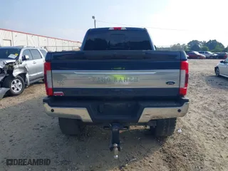 2017 Ford Super Duty F-250 SRW Lariat with VIN 1FT7W2BT9HED50676, listed as a IAAI auction lot 40101868 with 154,199 mi miles. Bid and sale history available at carsss.com. Image 17.