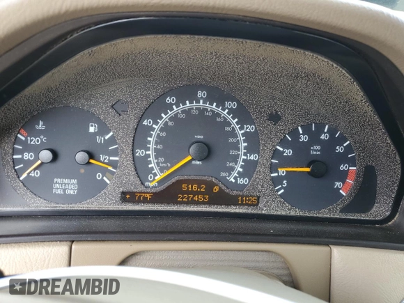1998 Mercedes-Benz E-Class with VIN WDBJH65F7WA546101, listed as a Copart auction lot 47098945 with 227,453 mi miles and Salvage Title. Bid and sale history available at carsss.com. Image 9.
