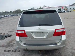 2006 Honda Odyssey LX with VIN 5FNRL38206B129663, listed as a IAAI auction lot 40978284 with 290,666 mi miles. Bid and sale history available at carsss.com. Image 16.